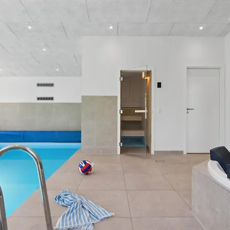 Amazing In With Kitchen *